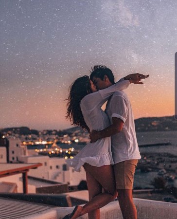 Романтические объятия