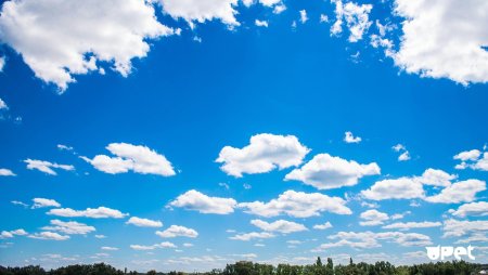 Небо с облаками