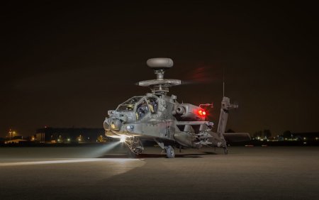 Военный вертолет