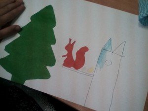 Белка под елью аппликация в подготовительной