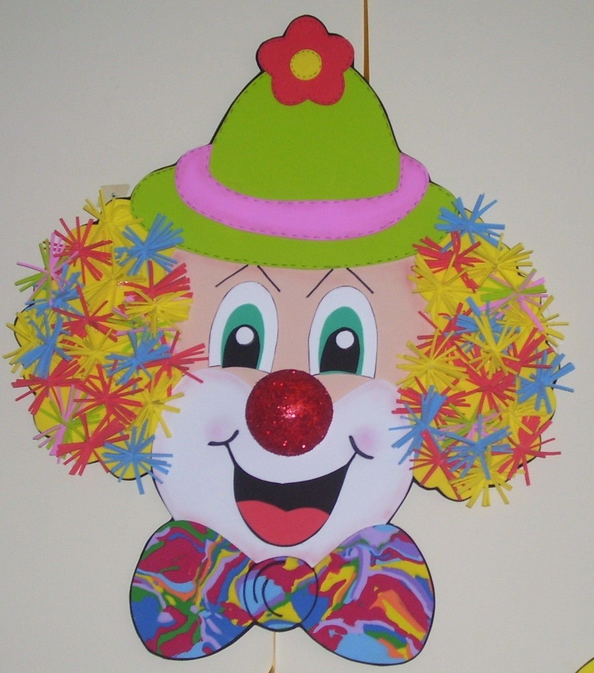 Сценарий 1 апреля средняя группа. Поделка клоун. Аппликация "клоун". Клоун поделка из бумаги. Клоун аппликация для детей.