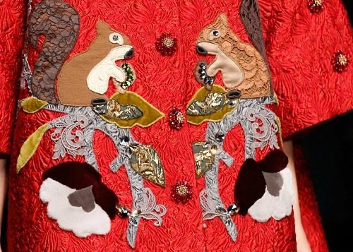 Пальто с белками