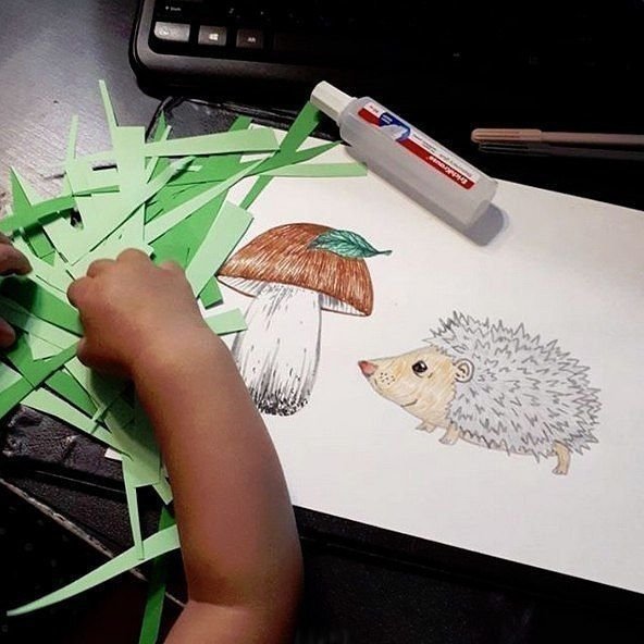 Аппликация Ежик в траве