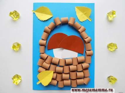 Корзина с грибами из цветной бумаги