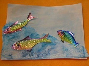 Рыбка из фольги поделка