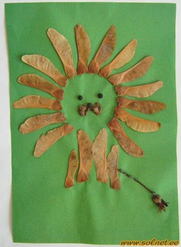 Львенок из крылаток клена