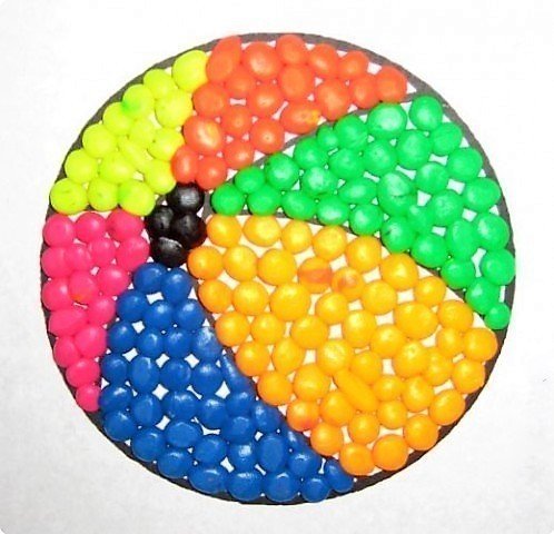 Мозаика из пластилиновых шариков