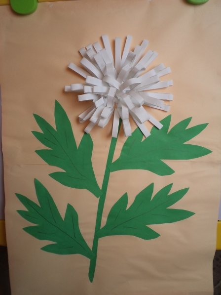 Хризантемы из цветной бумаги