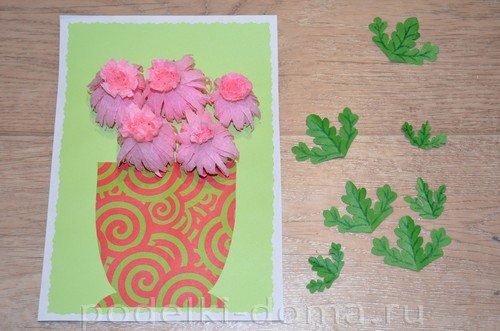 Аппликация хризантем из гофрированной бумаги