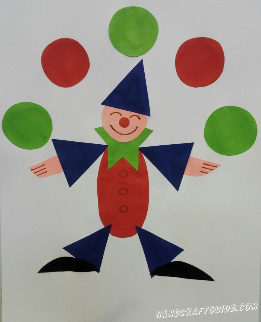 Аппликация клоун в подготовительной. Клоун аппликация для детей. Клоун из геометрических фигур для детей. Весёлая аппликация "клоун". Петрушка аппликация в старшей группе.