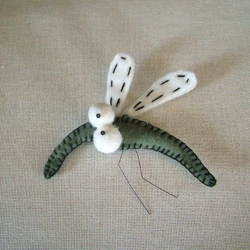 Комар своими руками поделка