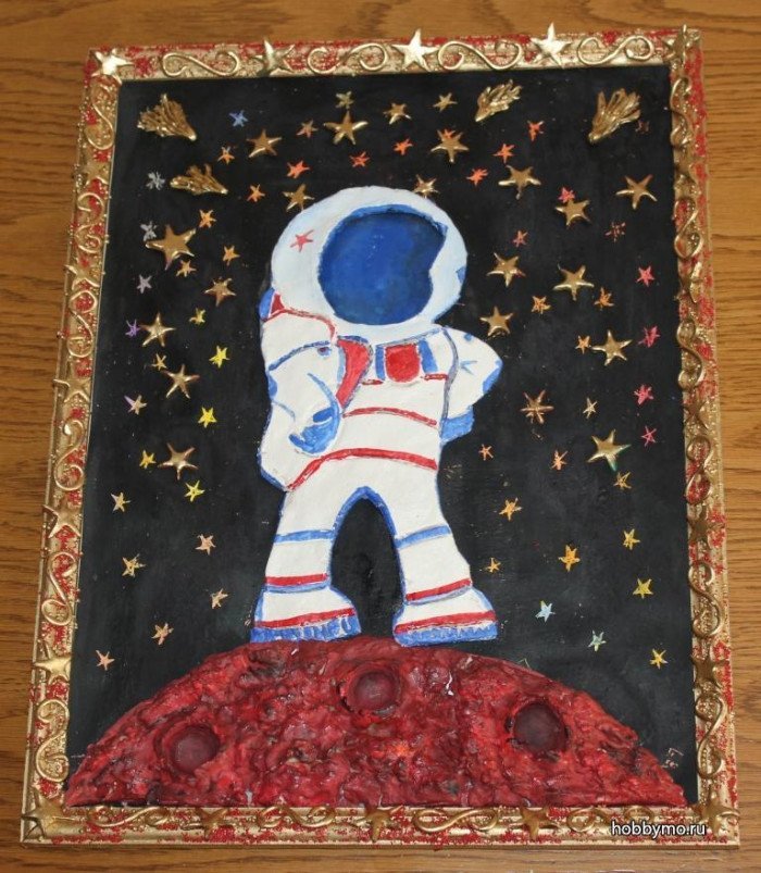 Космонавт своими руками в детский сад. Панно ко Дню космонавтики. Поделка ко Дню космонавтики.