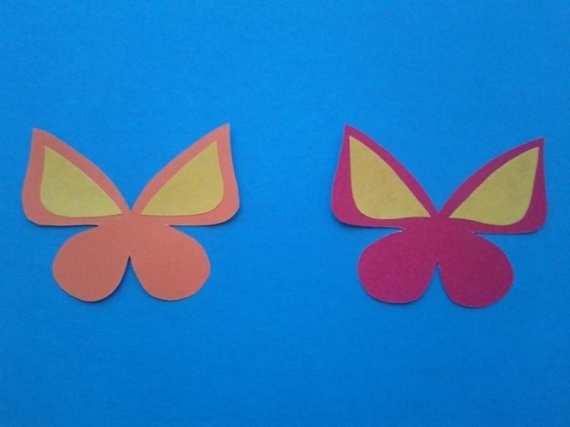 Бабочка из цветной бумаги. Бабочка поделка из бумаги. Поделка бабочка из цветной бумаги. Аппликация бабочка из цветной бумаги. Конспект аппликации бабочка