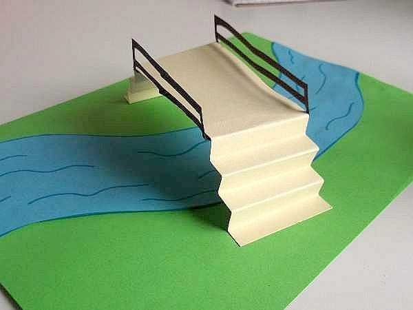 Мост из бумаги