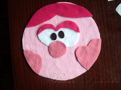 Нюша Смешарики из фетра
