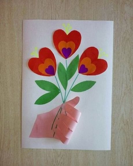 Подарок маме из цветной бумаги