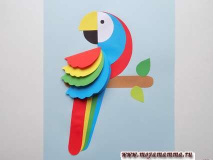 Поделка попугай
