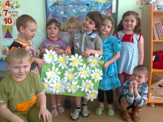 Коллективная работа ромашки