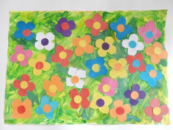 Аппликация Цветочная Поляна в старшей группе