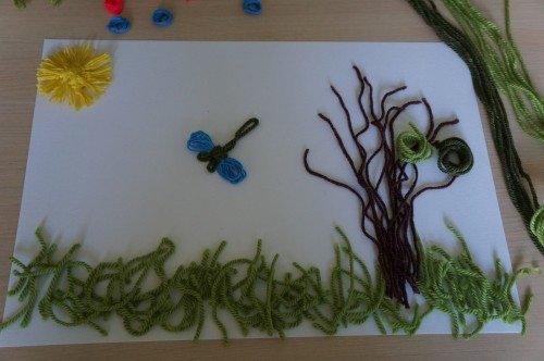 Весенняя аппликация из ниток
