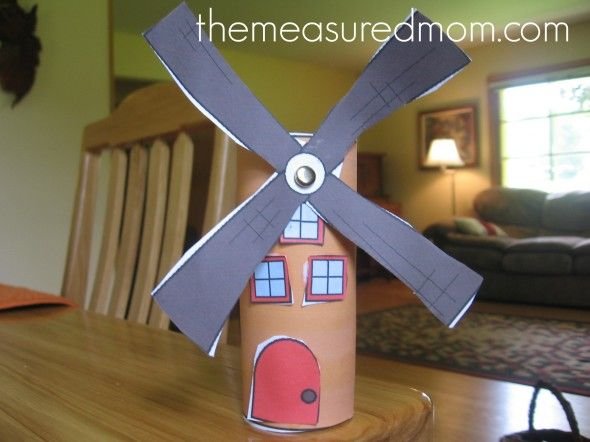 Ветряная мельница 2 класс. Мельница из картона. Поделка мельница из бумаги. Ветряная мельница из картона. Ветряная мельница поделка.