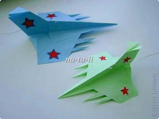 Поделка на 23 февраля самолет