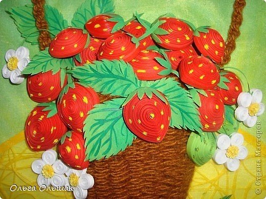 Земляника пластилинография