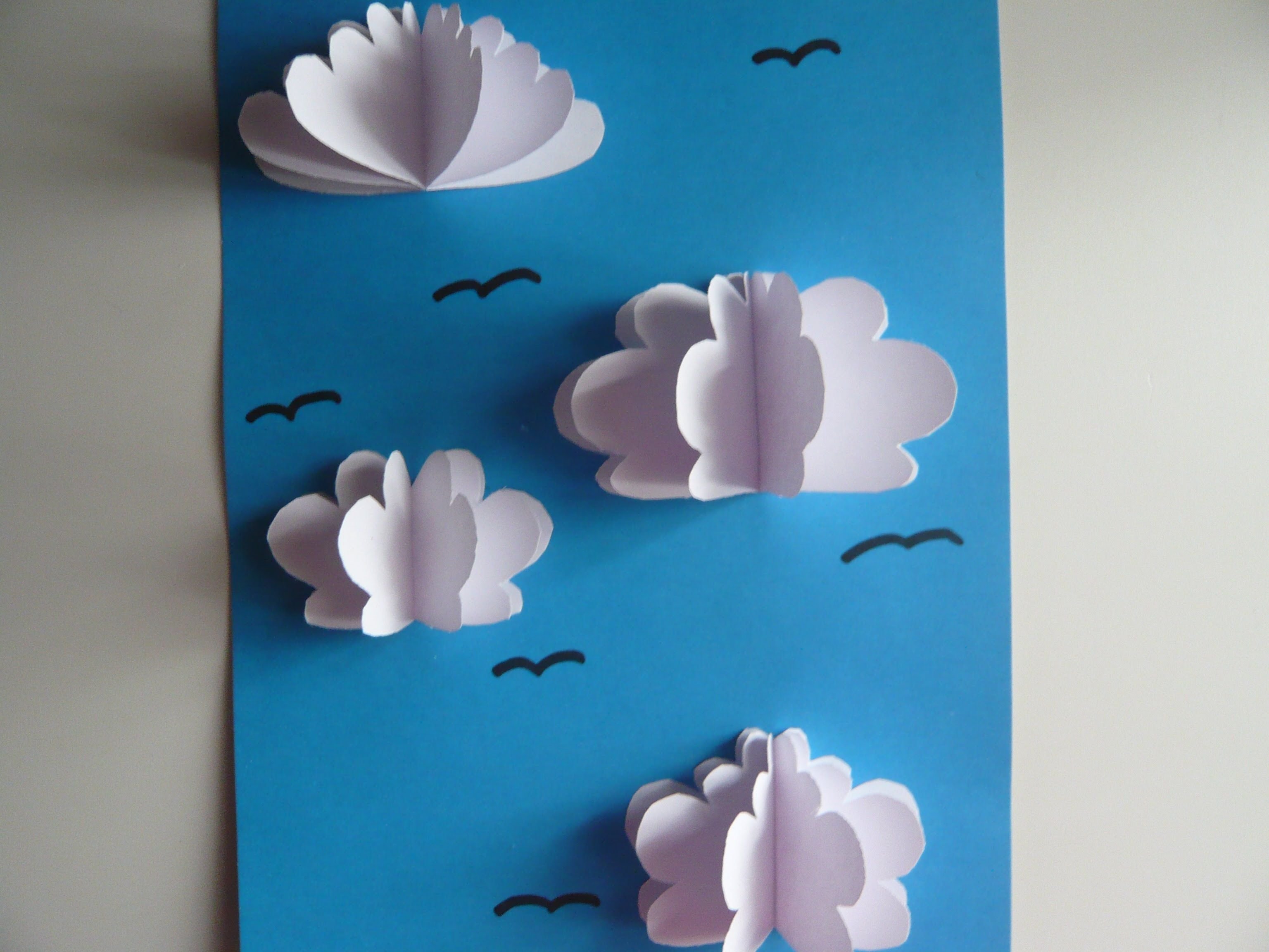 Аппликация живые облака в средней группе. Поделка облако. Объемные облака. Облака из бумаги. Объемные облака из бумаги.