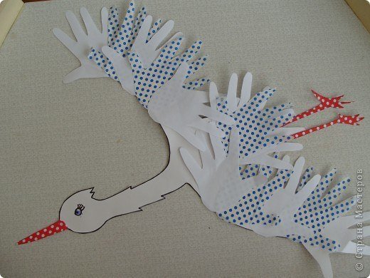 Олень из ладошек