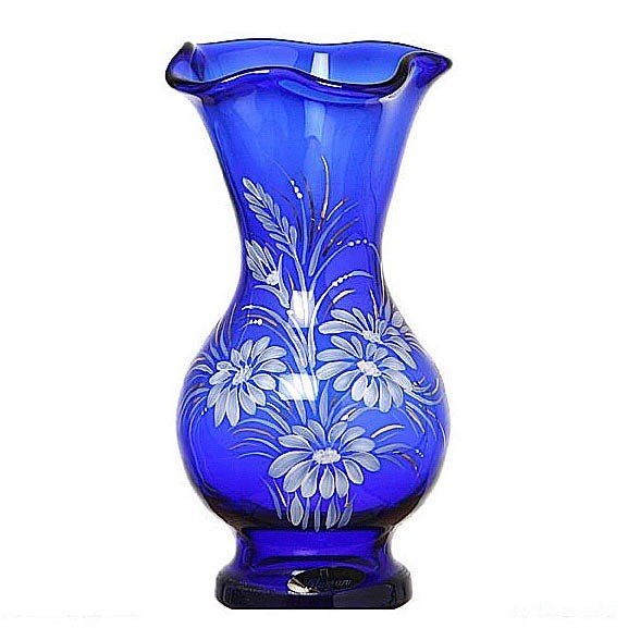 Воз на белом фоне