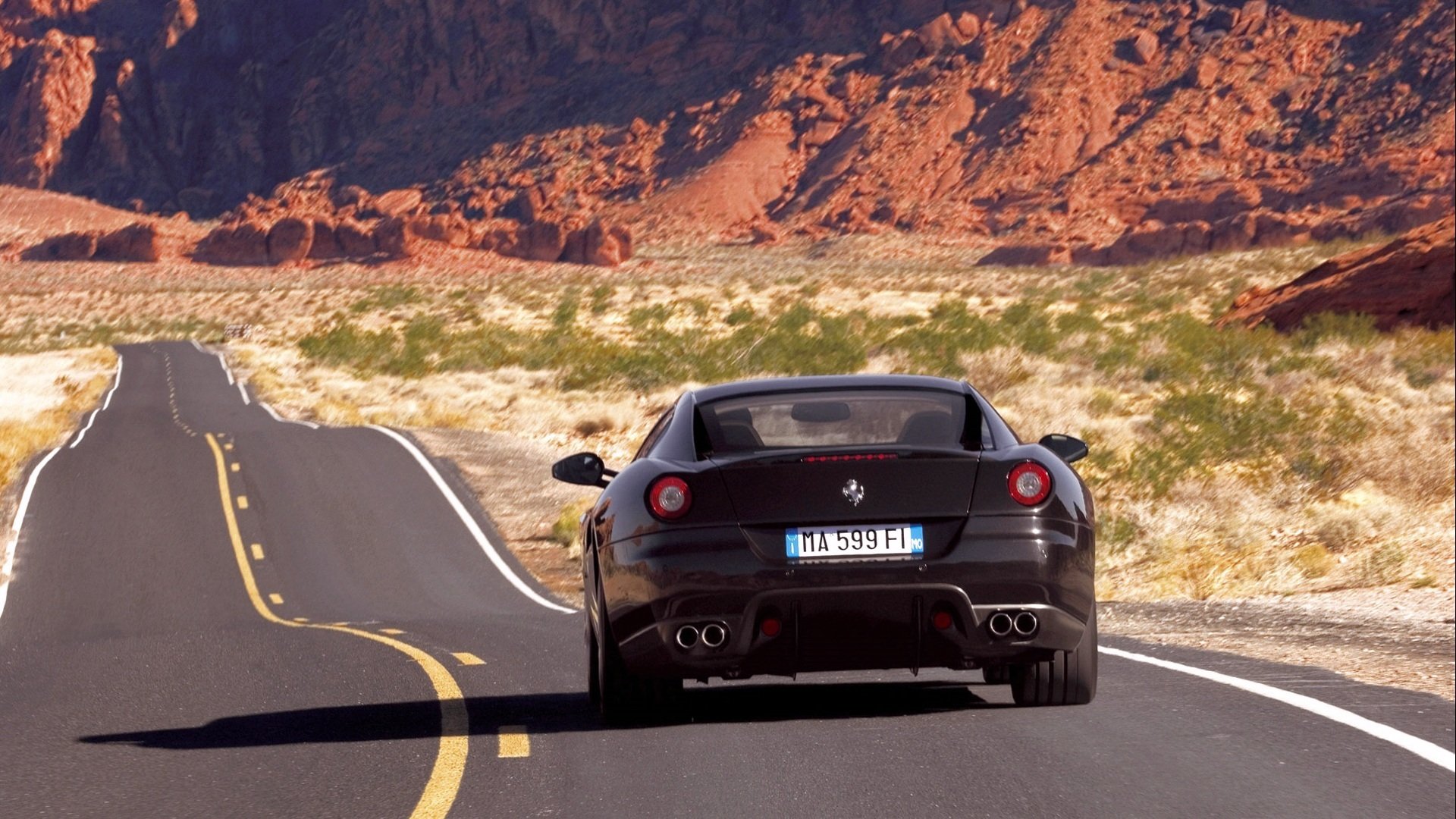 Ferrari 599 Drift. Машина на дороге. Машина едет по дороге. Красивая машина на дороге. Покажи машину которая едет