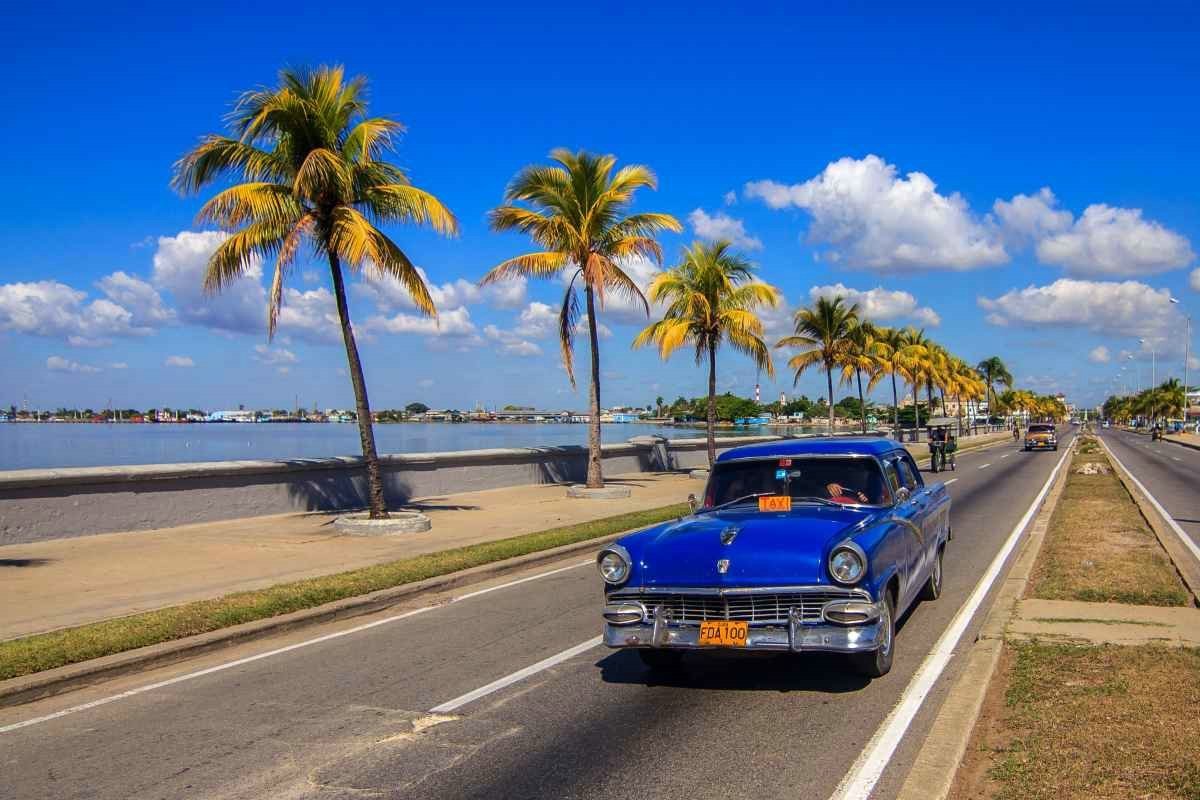 Кубинская гавана. Гавана Куба. Куба Гавана Варадеро. Куба Гавана Гавана океан. Гавана пальмы.