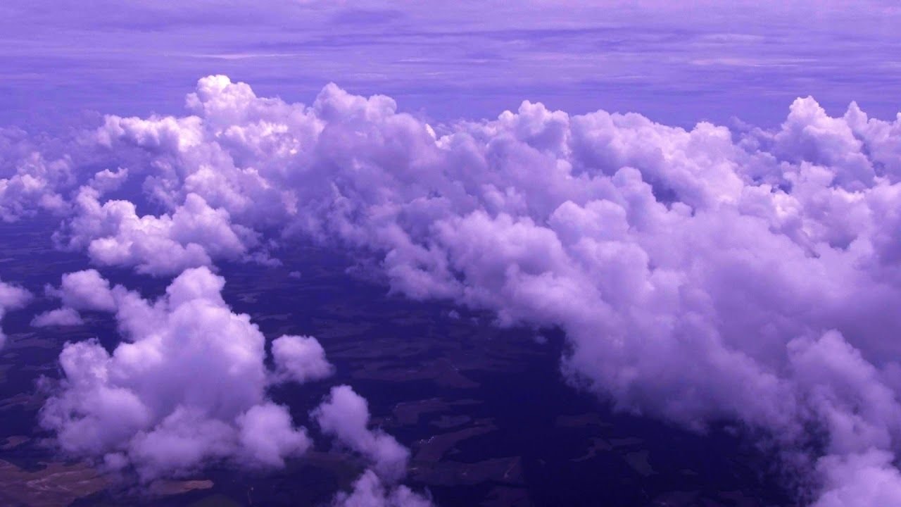 Сирени облаков. Розовое облако. Сиреневые облака. Фиолетовое облако. Лиловые облака.