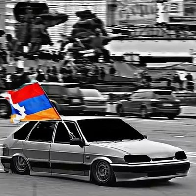 Приора с армянским флагом