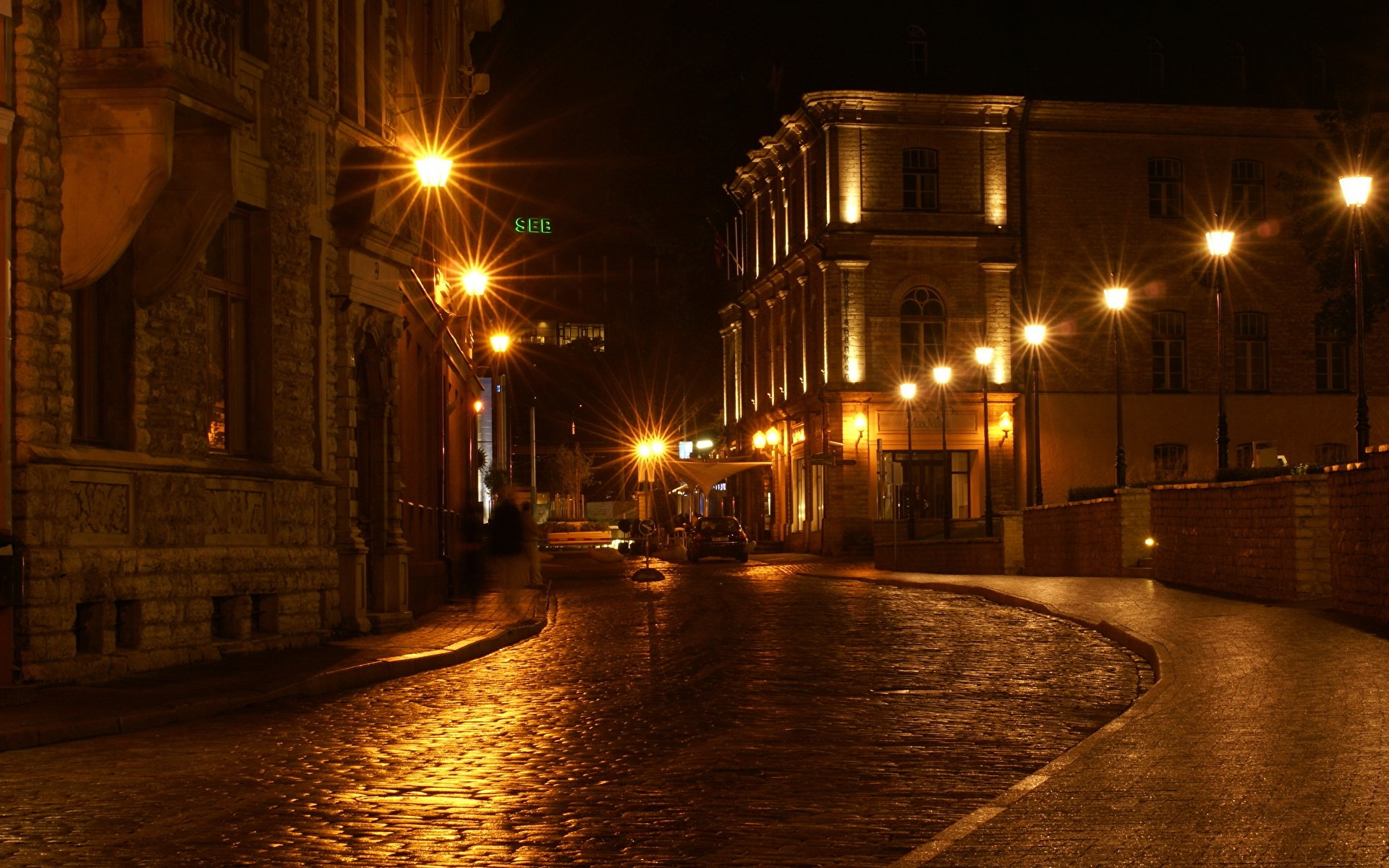 Вечер город фонари. Ночная улица. Вечерняя улица. Ночная улица с фонарями. Ночной город улица.