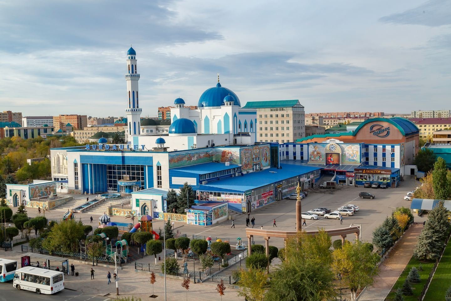 Нурдаулет Актобе. Мечеть Нурдаулет. Актобе город в Казахстане. Актобе Казахстан достопримечательности.