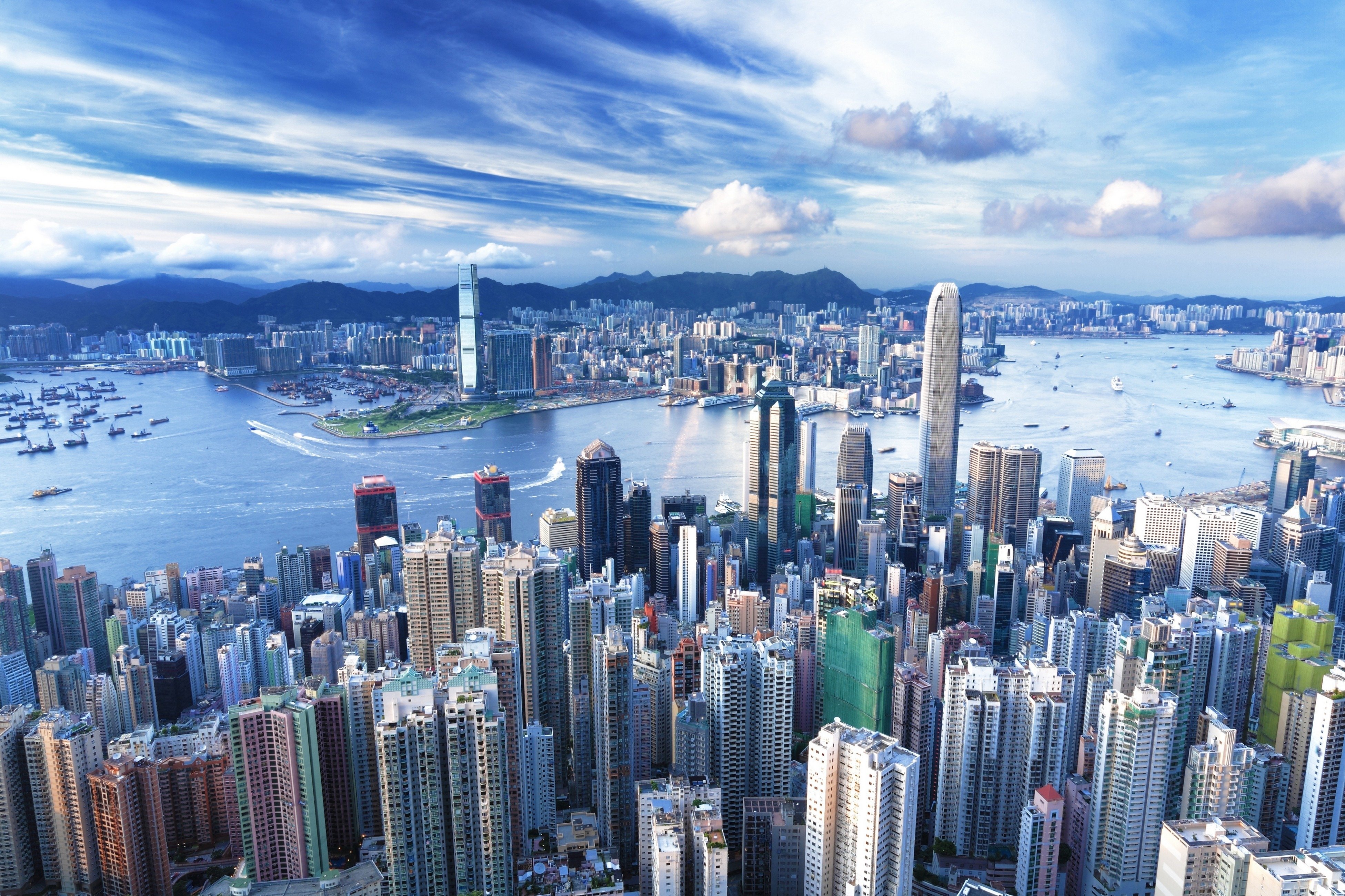 Companies hong kong. Китай Гонг Конг. Гонг Конг небоскребы. Гонконг высотки. Гонконг 2022 город.