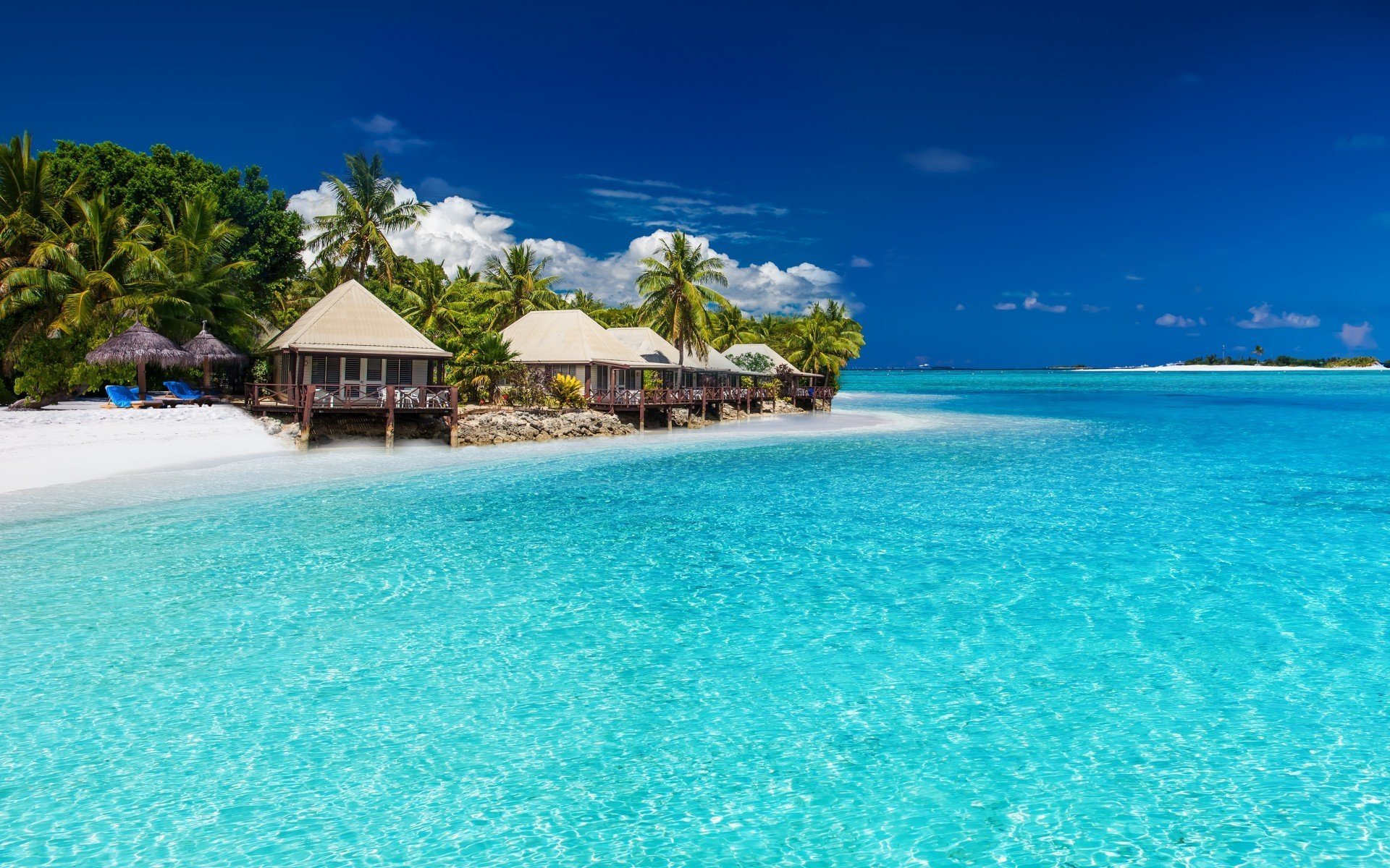 Красивый берег океана. Парадайз Айленд Мальдивы. Мальдивы Парадайз бунгало. Бора Бора. Парадиз остров Карибского моря.