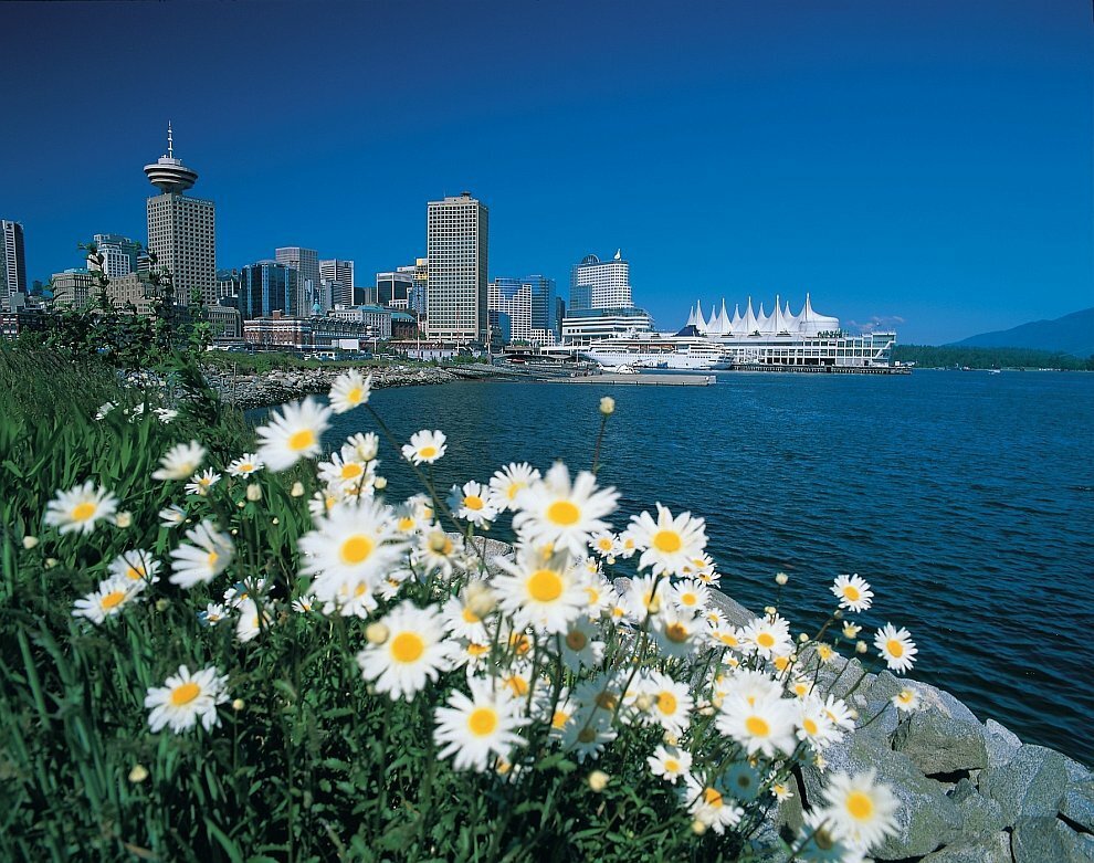 Картинки природы города. Климат Ванкувера Канада. Ванкувер Канада фото. Лето в городе. Природа в городе.