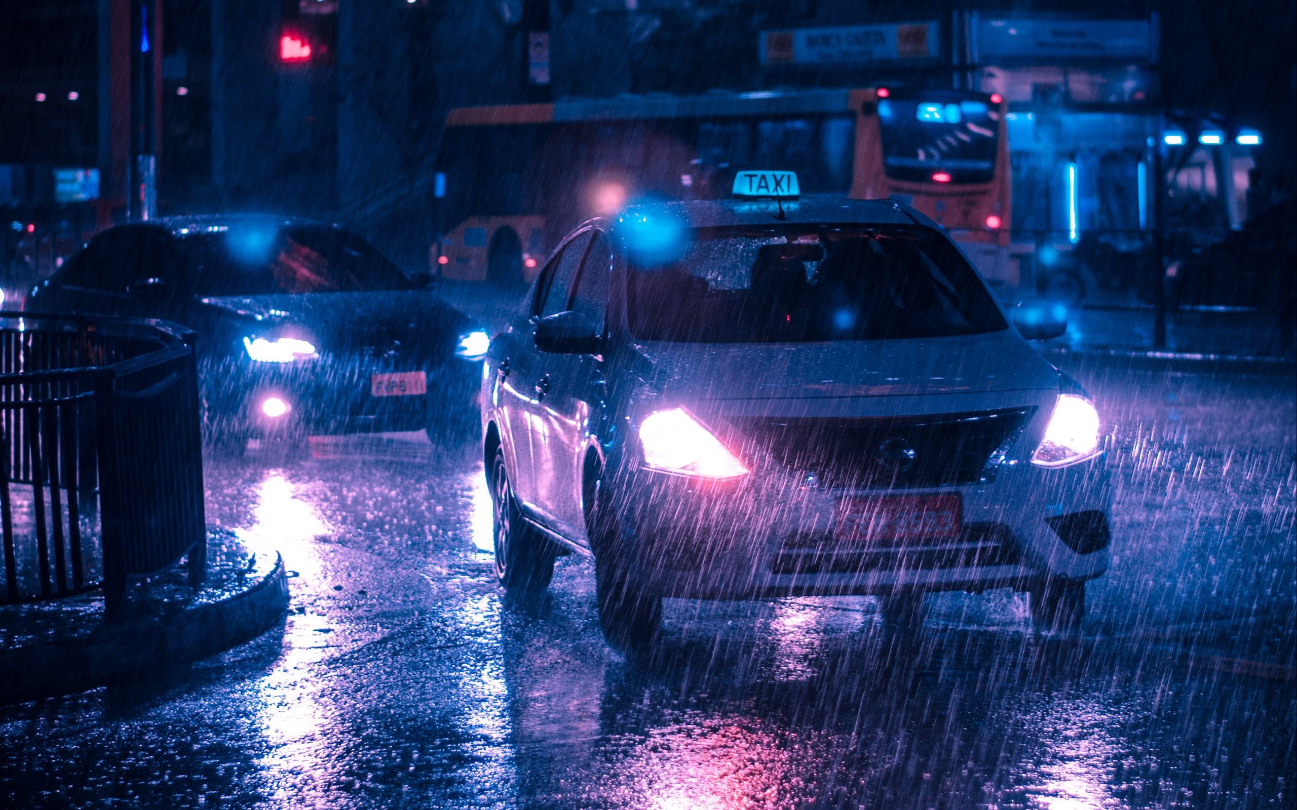 Driver rain. Машина под дождем. Машина ночь город. Дождь ночью. Машина ночью.