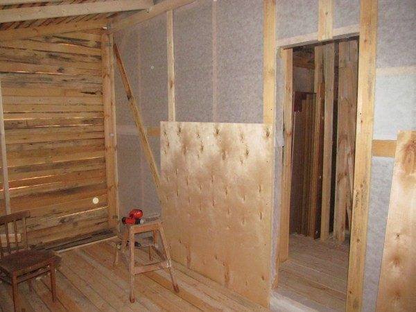 Обшивка каркаса фанерой