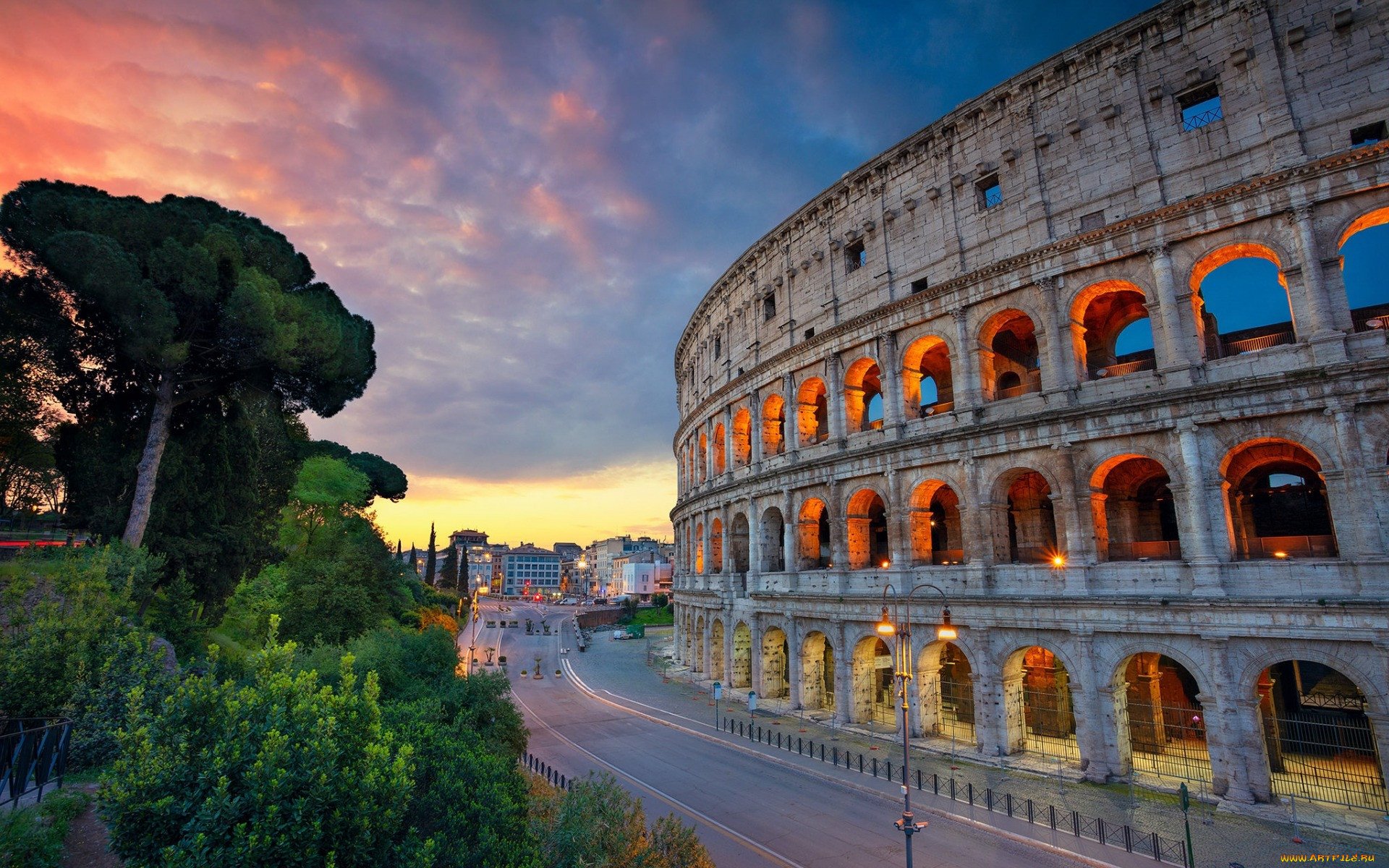 Красота древнего рима. Колизей в Риме. Рим город Колизей. Италия дорога Колизей. Колизей в Риме 2021.