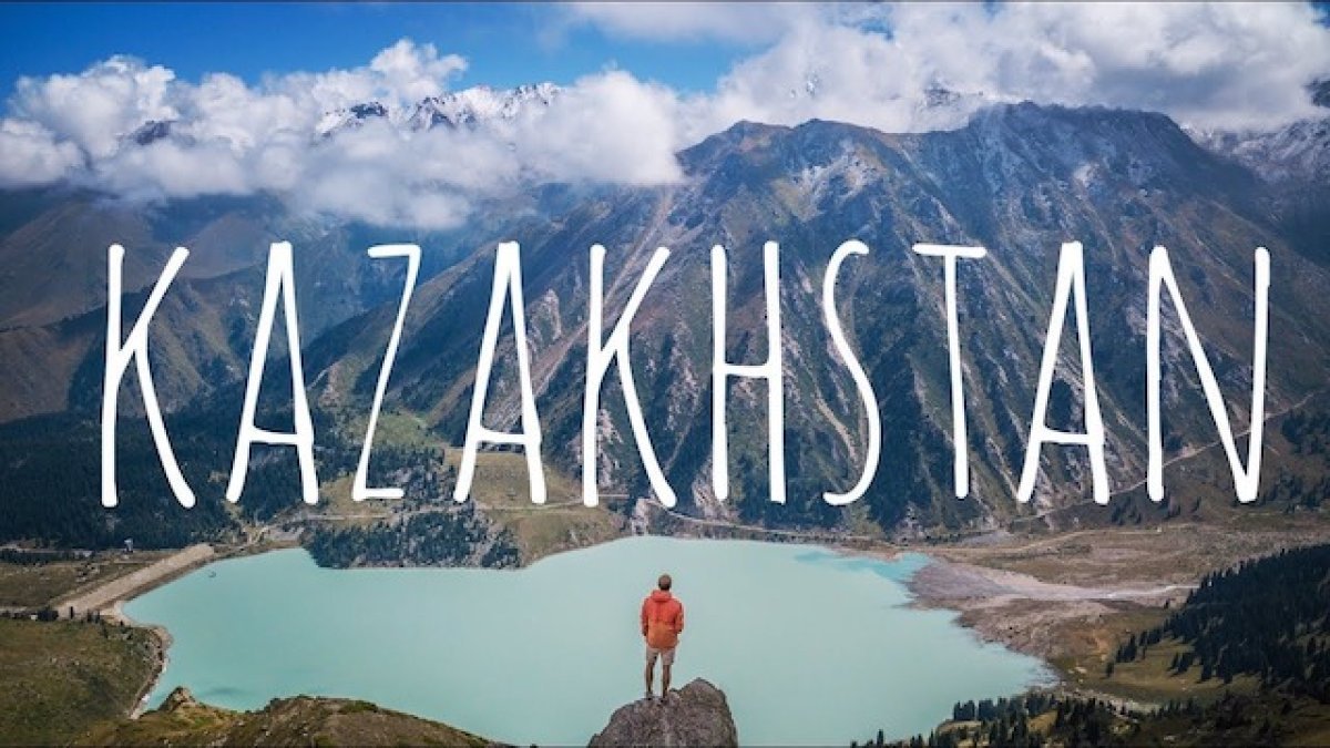 Самое казахстане слово. Казахстан надпись. Казахстан фото с надписью. Надпись Казахстан на горе. Надпись Kazakhstan.