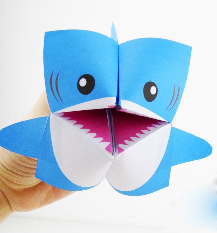 Оригами акула кусака. Интересные игрушки из бумаги. Бумажные игрушки на руку. Лёгкие поделки из бумаги. 3 д поделки легкие
