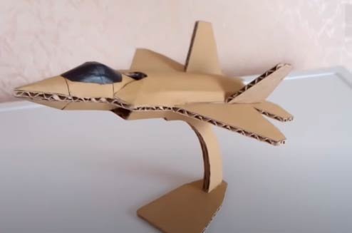 Модель самолета ИЛ-86 из бумаги