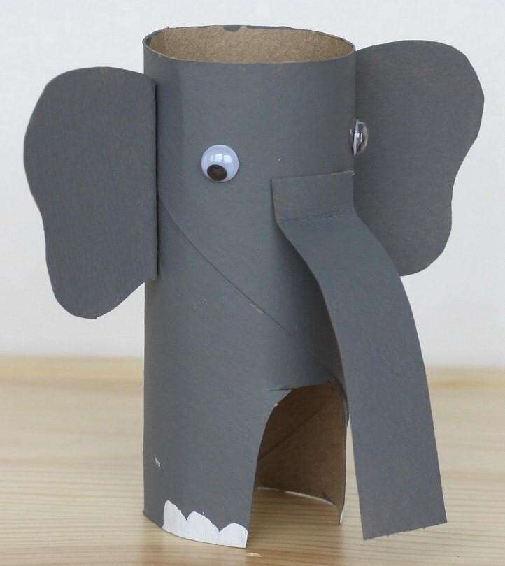 Слон из картона. Слоненок из картона. Поделка слон из бумаги. Слон из картона объемный. Слоник из бумаги