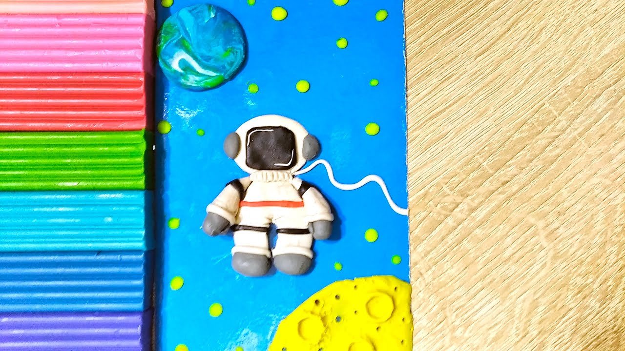 Лепим космонавта из пластилина