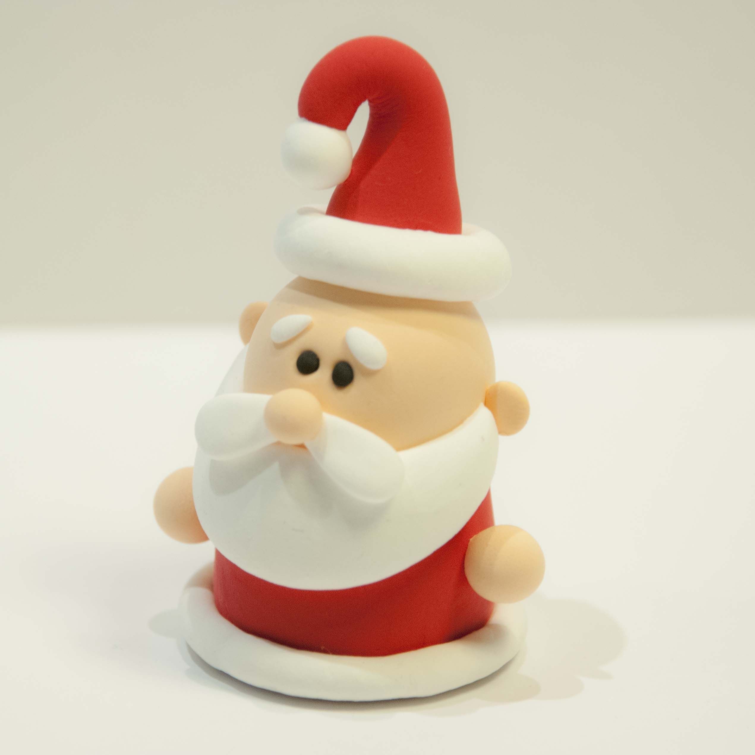 Дедушка из пластилина. Дед Мороз из пластилина. Лепка дед Мороз. Фигурка Деда Мороза из глины. Дед Мороз из полимерной глины.