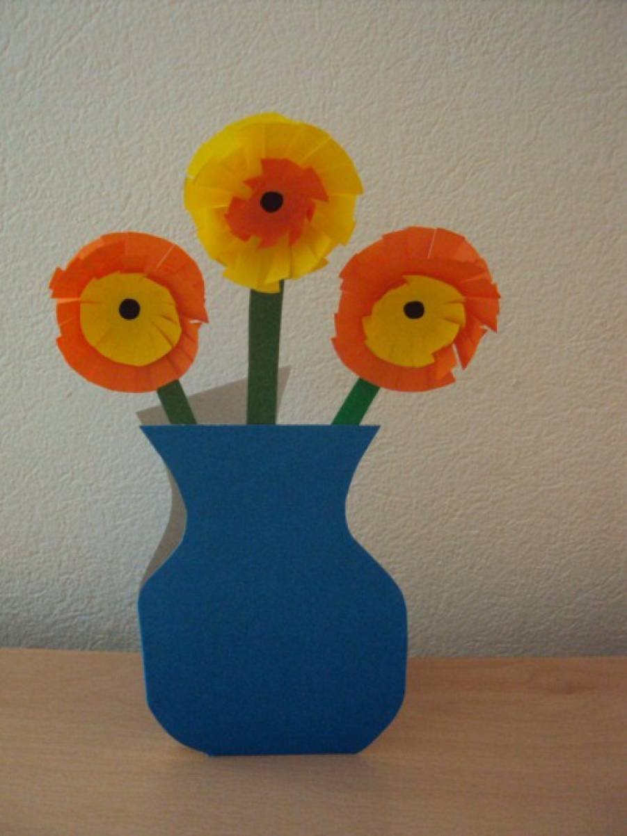Вазочка аппликация. Поделка цветы. Ваза с цветами из цветной бумаги. Поделка ваза. Объемная ваза с цветами.