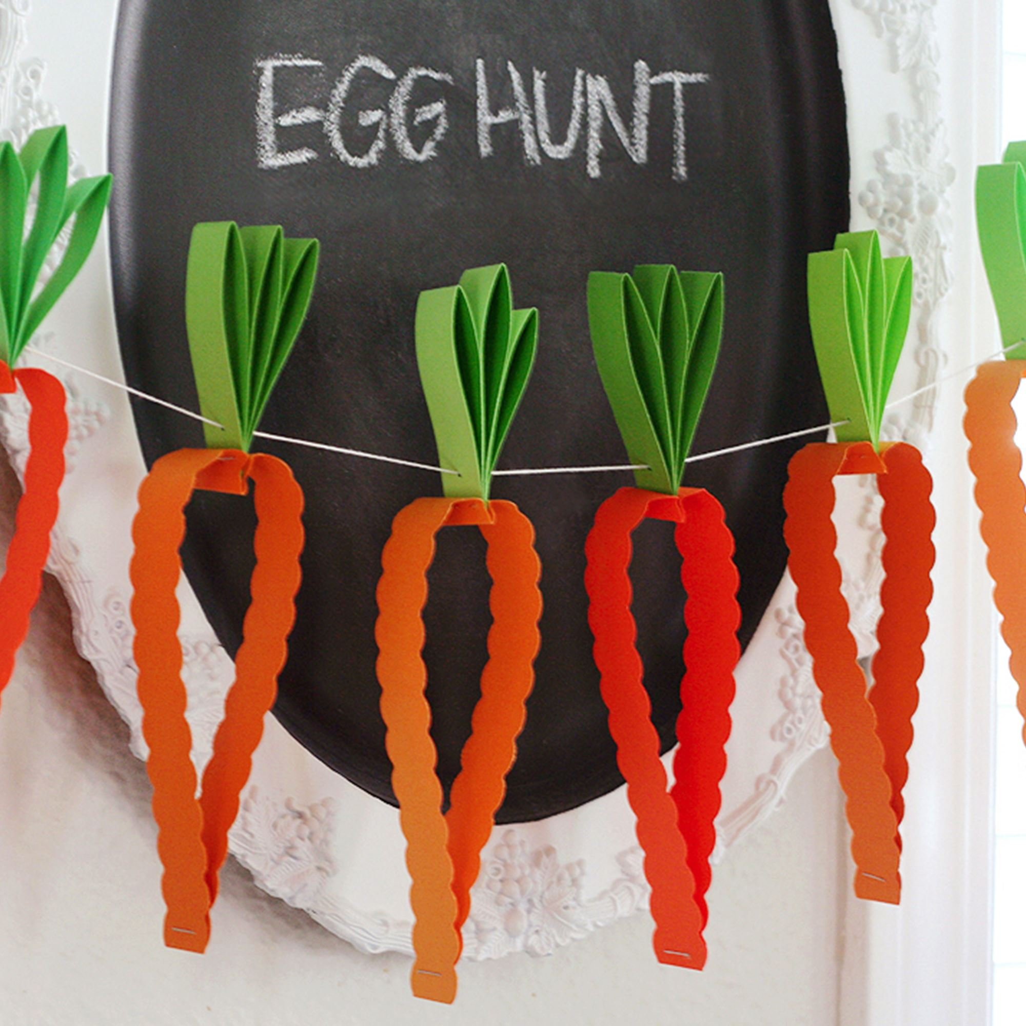 День моркови в детском саду. Поделка морковка. Морковь из картона. Поделка морковка из бумаги. Гирлянда из морковок.